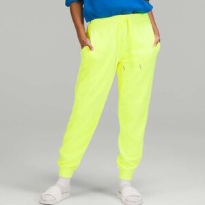 NWT Lululemon Scuba HR Jogger Neon Wash Size 6
